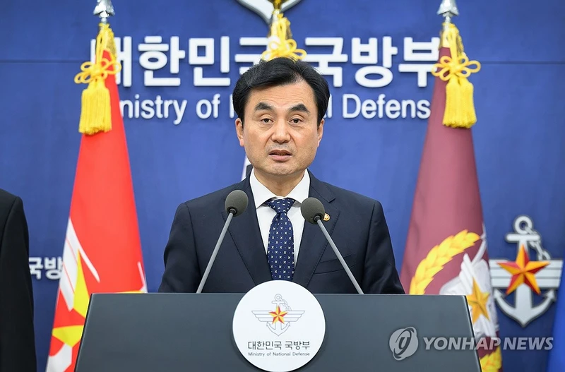 وزير الدفاع الكوري الجنوبي يعتذر عن تورط الجيش في محاولة الرئيس السابق فرض الأحكام العرفية