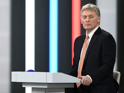 "الكرملين" يحذر من تصعيد خطير في حال تسليم صواريخ "توماهوك" لأوكرانيا