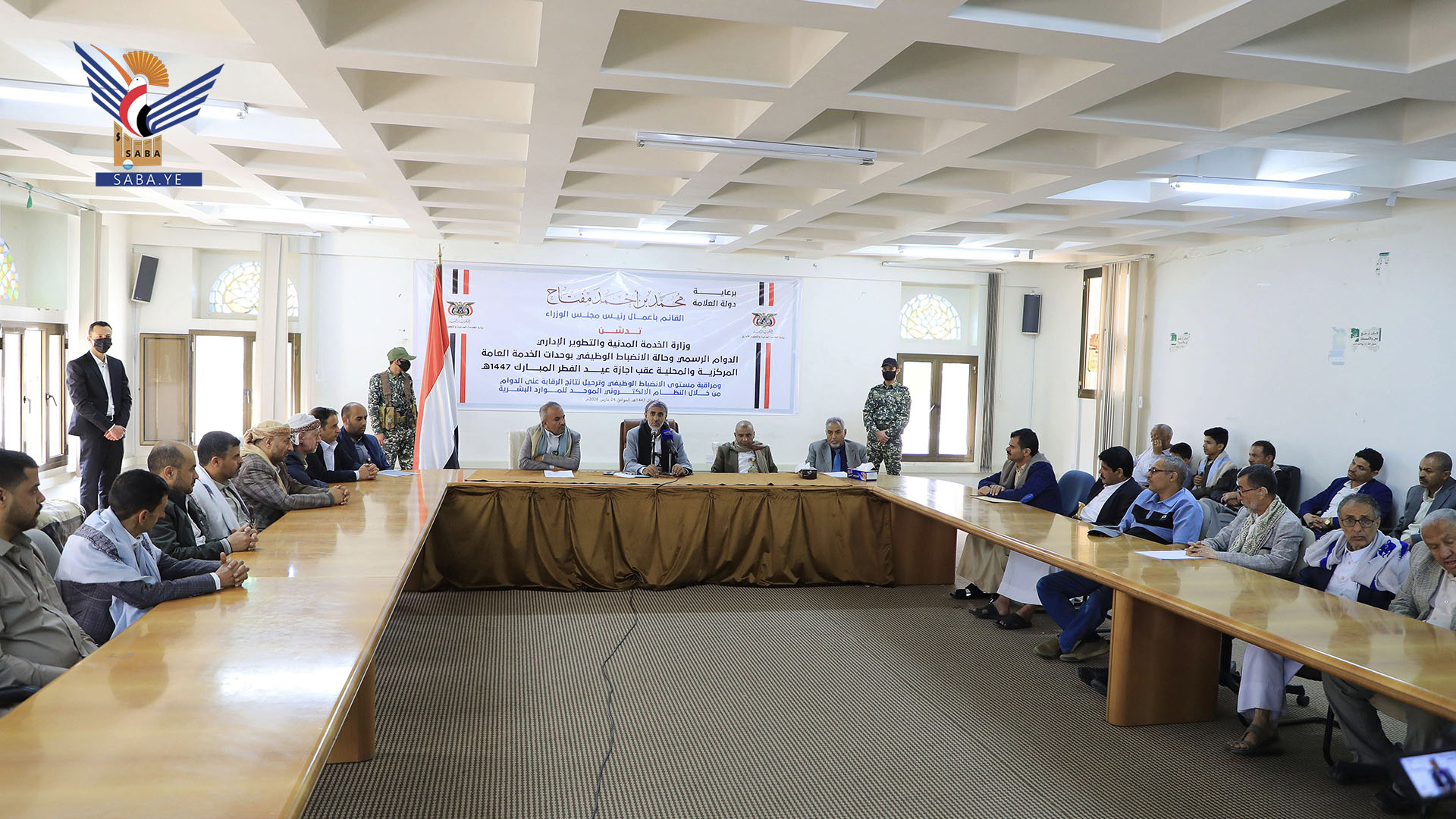 مفتاح يطلّع على الانضباط الوظيفي بوزارتي الخدمة المدنية والعدل ومؤسسة مياه الأمانة ومكتب رئاسة الوزراء 