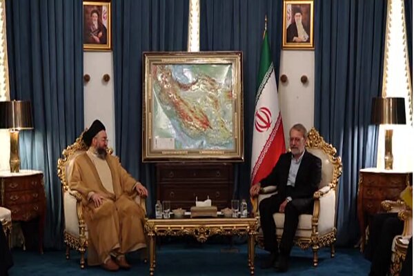 الحكيم يبحث مع لاريجاني في طهران تعزز العلاقات الثنائية والتعاون الأمني