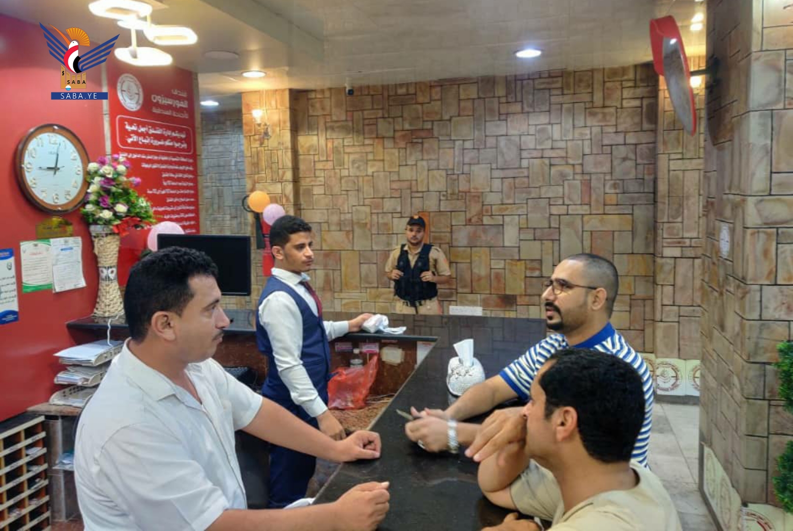 مكتب السياحة بالحديدة ينفذ نزولاً ميدانياً للرقابة على المنشآت الفندقية