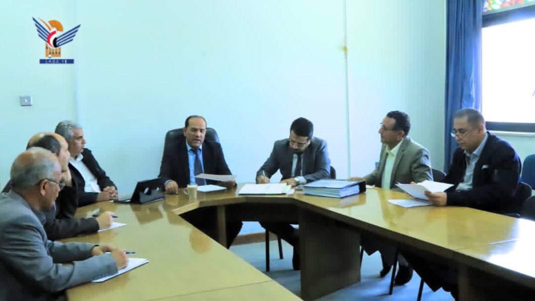 مناقشة متطلبات الاعتماد الأكاديمي الدولي لكلية الطب بجامعة صنعاء