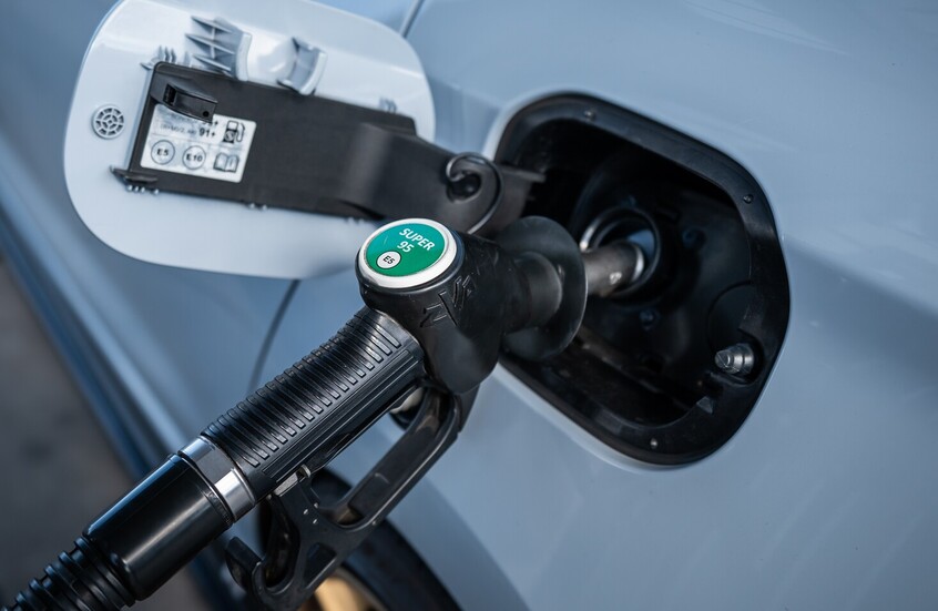 الصين تخفض أسعار الوقود لأول مرة منذ بدء العدوان على إيران