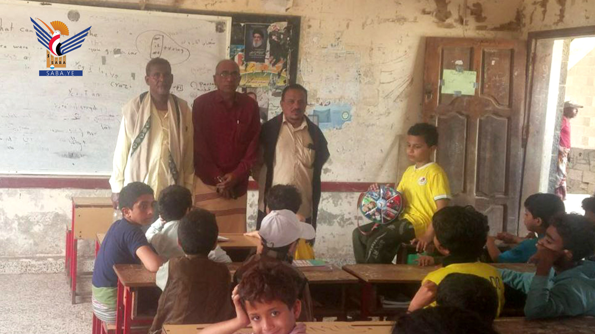 تفقد أنشطة الدورات الصيفية في مديرية الميناء بالحديدة