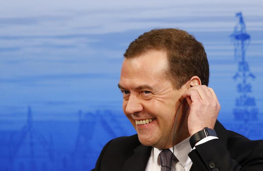 مدفيديف يسخر من "الحارس الشرقي" لـ"الناتو".. "حارسهم بقي وحيدا"