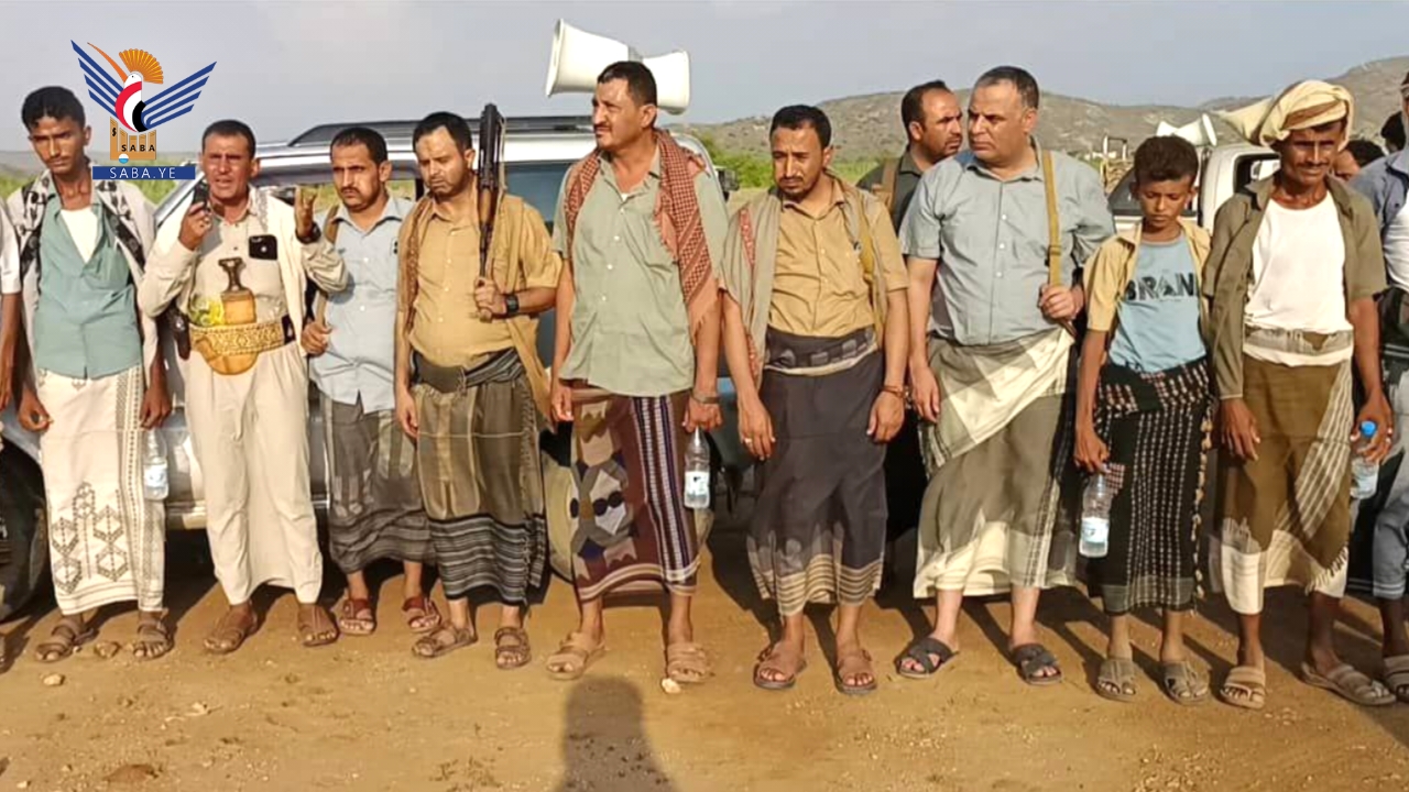 وقفة في عبس بحجة وفاءًا لدماء الشهداء وتأكيدًا على الجهوزية العالية وقفة في عبس بحجة وفاءًا لدماء الشهداء وتأكيدًا على الجهوزية العالية