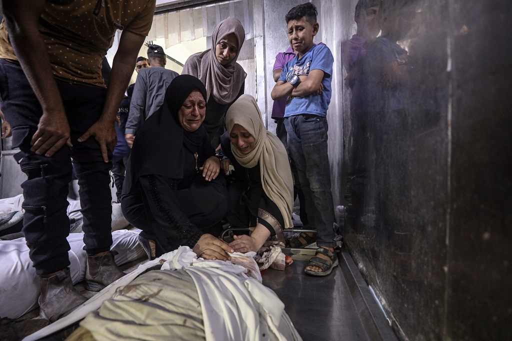 استشهاد 48 فلسطينياً بنيران العدو الإسرائيلي في غزة منذ الفجر