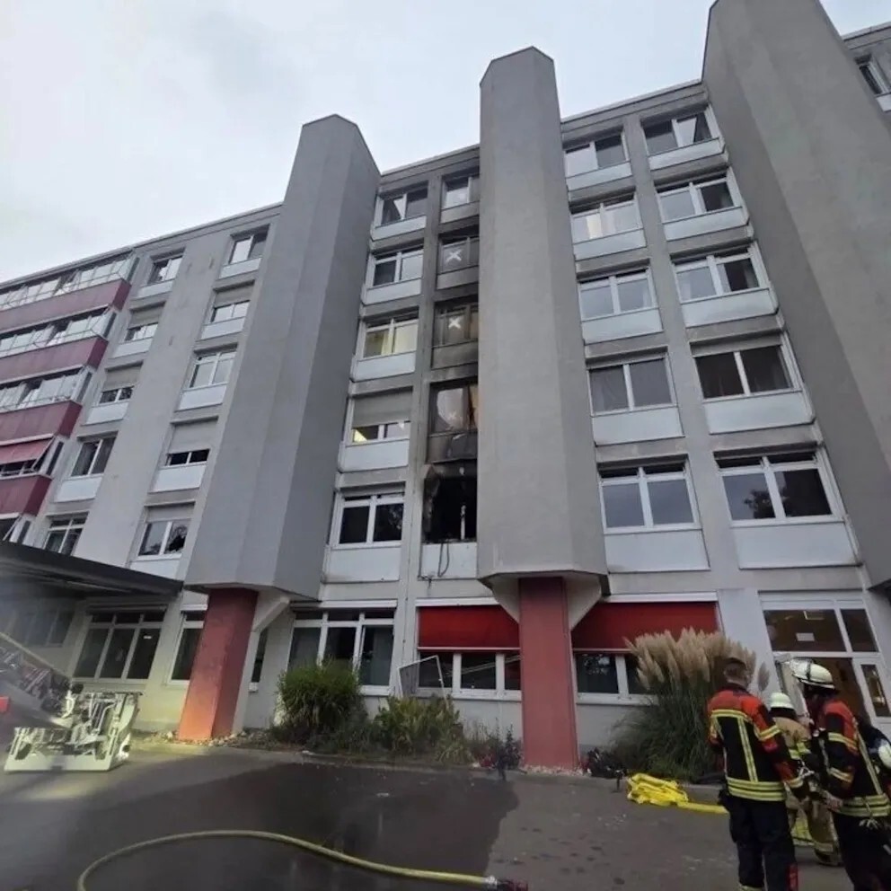 إصابة 20 شخصا في ألمانيا جراء اندلاع حريق في مستشفى    