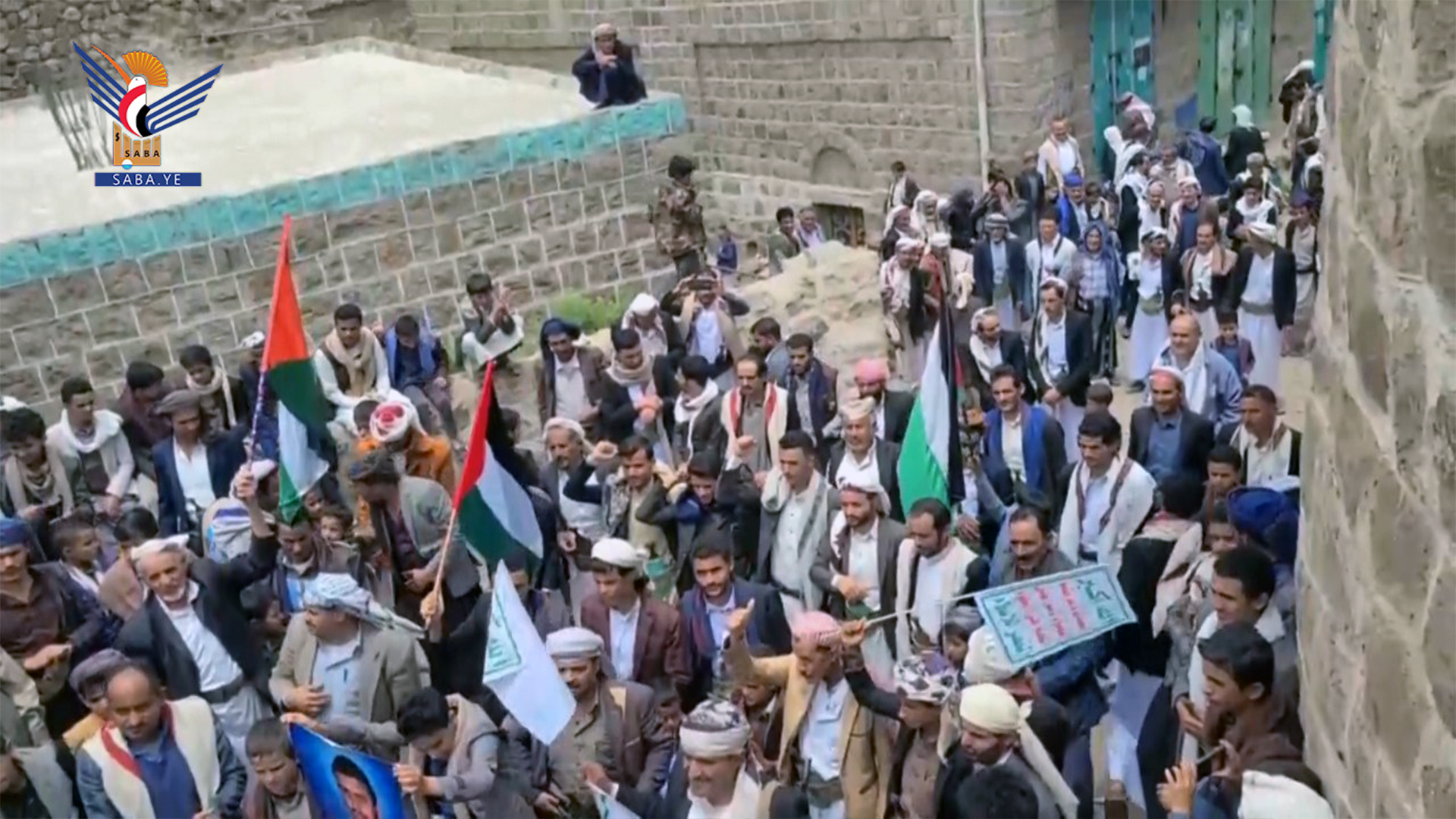  مسيرات حاشدة في ريمة نصرة للشعب الفلسطيني ومواجهة التصعيد بالتصعيد