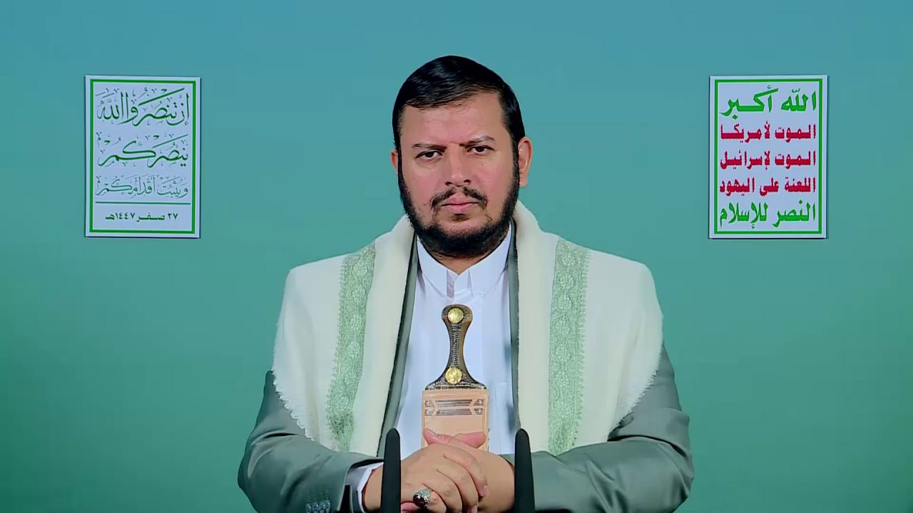 قائد الثورة: تبني نزع سلاح المقاومة الفلسطينية موقف سعودي وأنظمة عربية