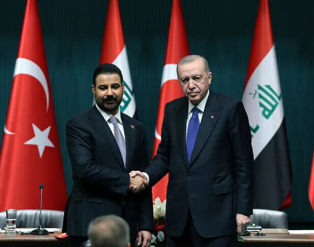 أردوغان خلال لقاء مع الزيدي: ندعم حل الخلافات في المنطقة بطرق سلمية