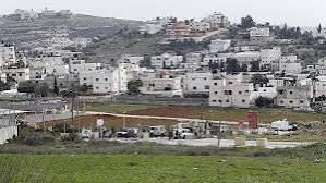  مستوطنون يقتحمون قرية شلال العوجا ويستحدثون بؤرة استيطانية في عطارة برام الله