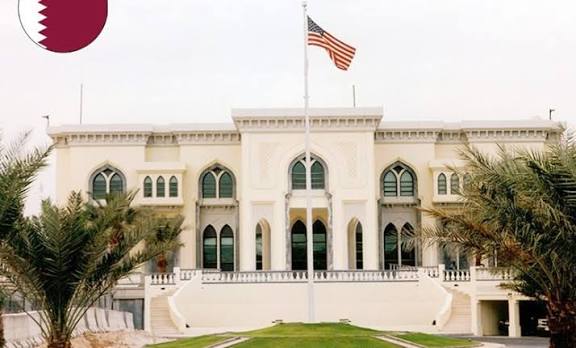 السفارة الأمريكية في قطر تفرض إجراءات البقاء في أماكن الإقامة على جميع موظفيها