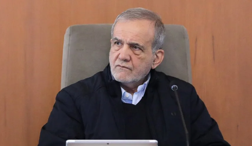 الرئيس الإيراني : لا نثق بالعدو لكننا نلتزم بأي اتفاق نبرمه
