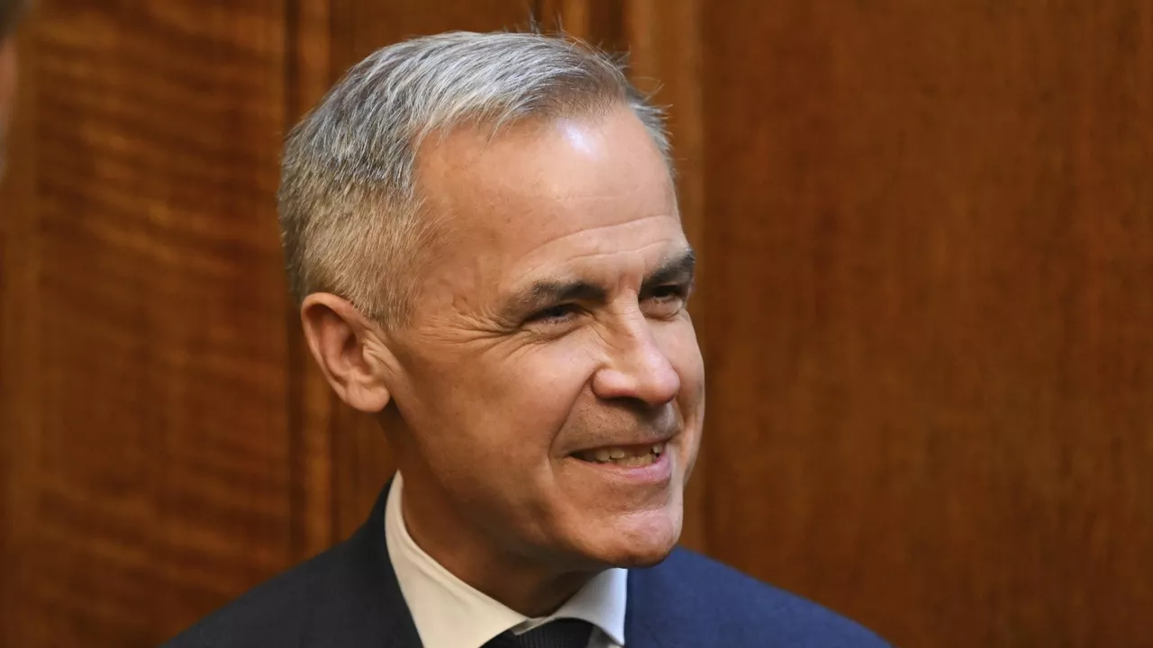 رئيس الوزراء الكندي: يجب على العدو استئناف إمدادات الكهرباء إلى غزة