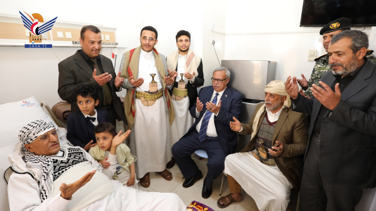 الدكتور بن حبتور يطمئن على صحة الدكتور علي أبو حليقة