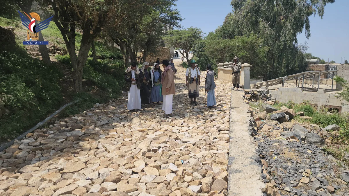 تفقد سير العمل بمشروعي رصف طريقي مسجد العر والعكشي بمدينة المحويت