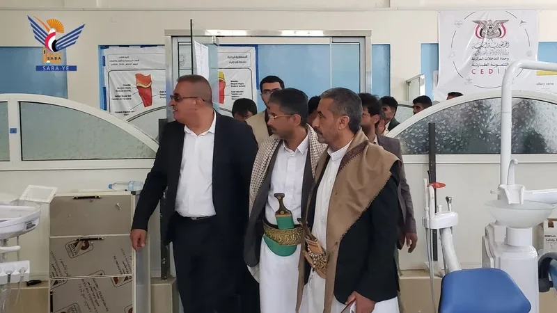 أمين عام رئاسة الجمهورية يطّلع على نشاط كلية الطب بجامعة المحويت