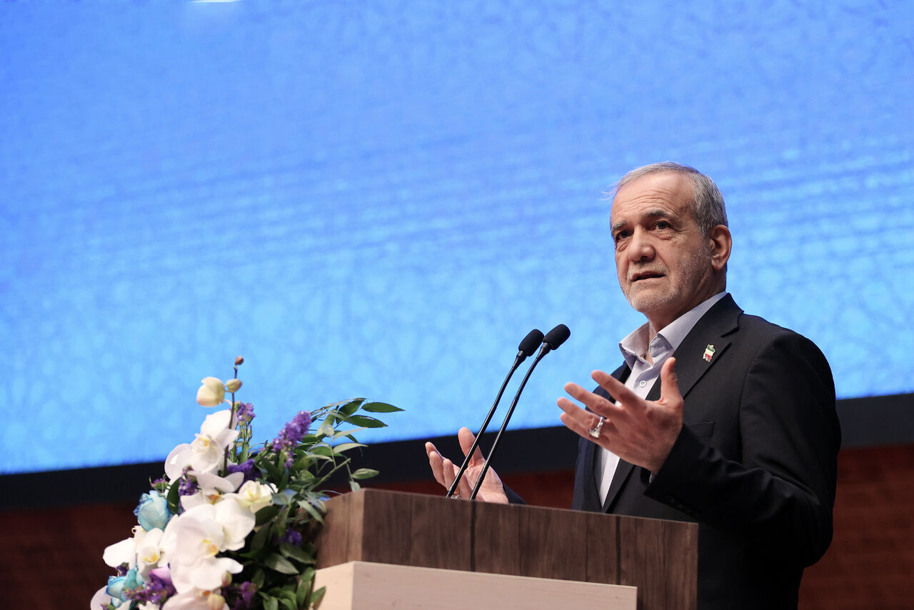 بزشكيان: مواجهة الظلم واجب على المسلمين