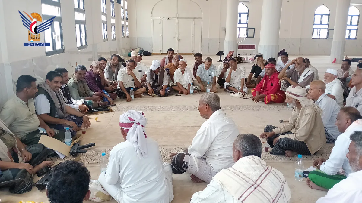 مناقشة خطط وبرامج تطبيع الأوضاع الزراعية بمديرية حيس بالحديدة