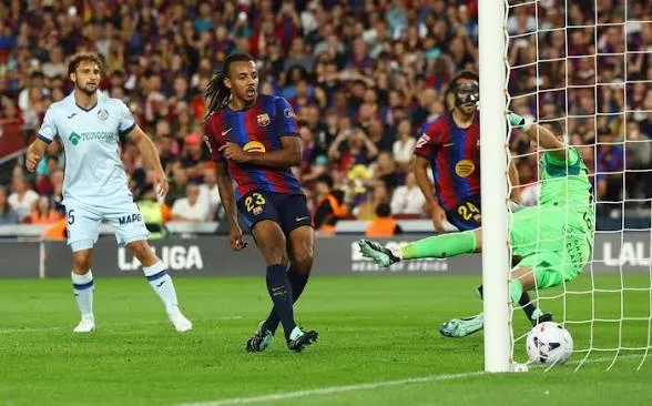 الدوري الإسباني.. برشلونة يهزم خيتافي وريال مدريد يتخطى فياريال بصعوبة