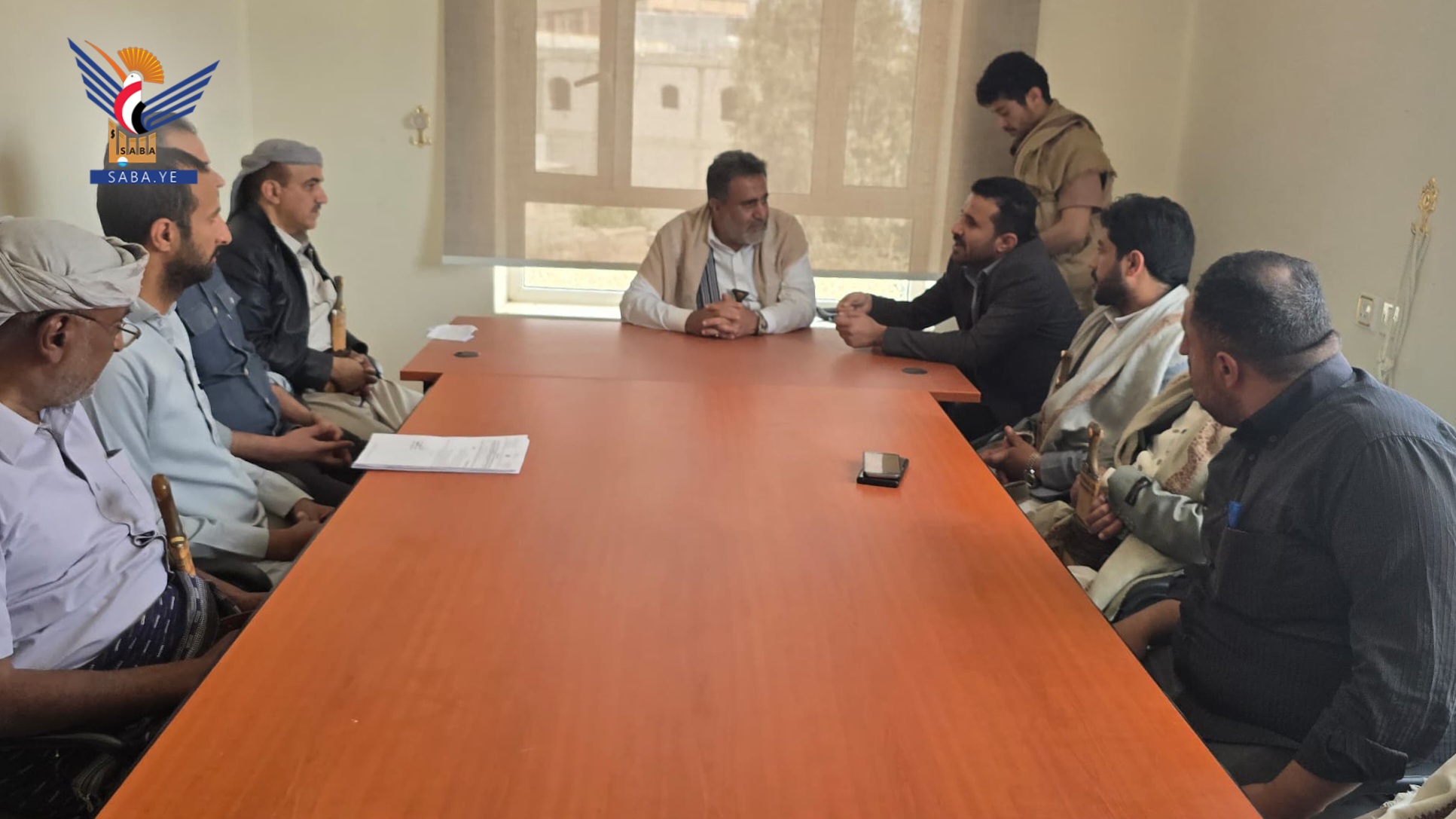 مناقشة التدخلات الإنسانية للصليب الأحمر بمحافظة البيضاء