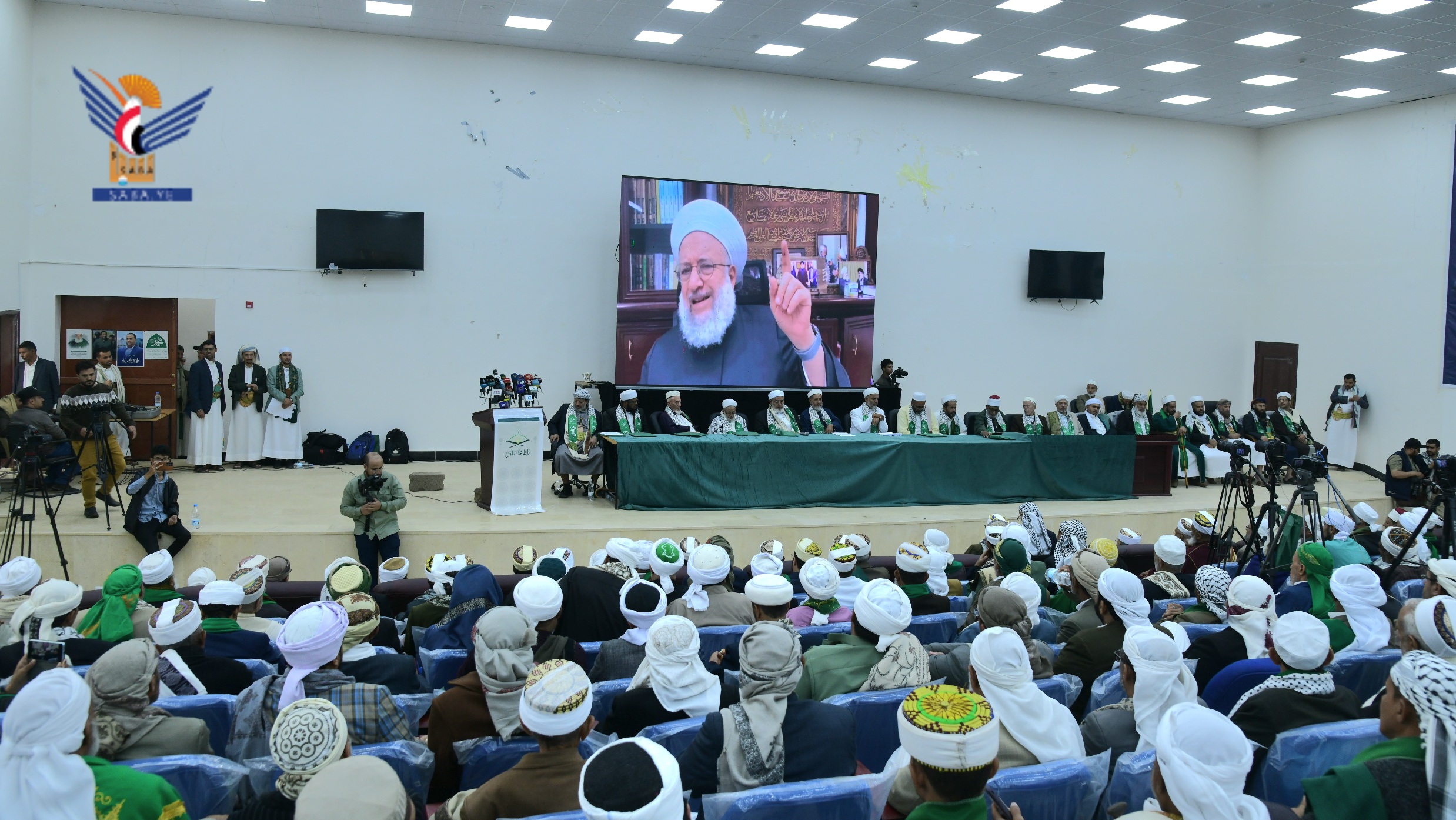 رئيس اتحاد علماء المقاومة :  اليمن السعيد أسعدنا بمواقفه وتصريحات قائده