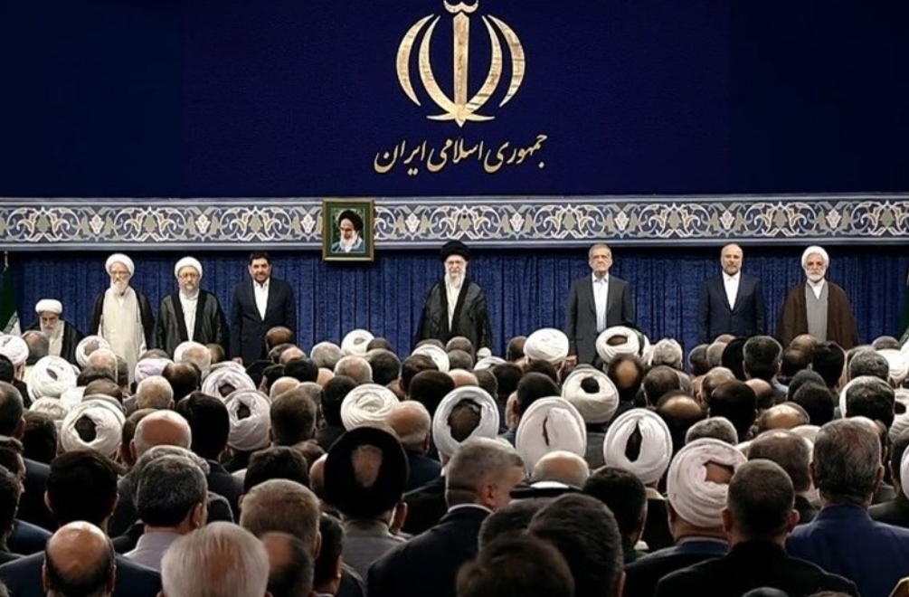 برعاية قائد الثورة الإيرانية.. بدء مراسم تنصيب الرئيس المنتخب في طهران