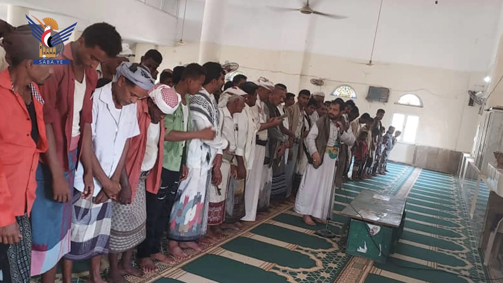 تشييع جثمان الشهيد هادي عمودي بمديرية المراوعة في الحديدة