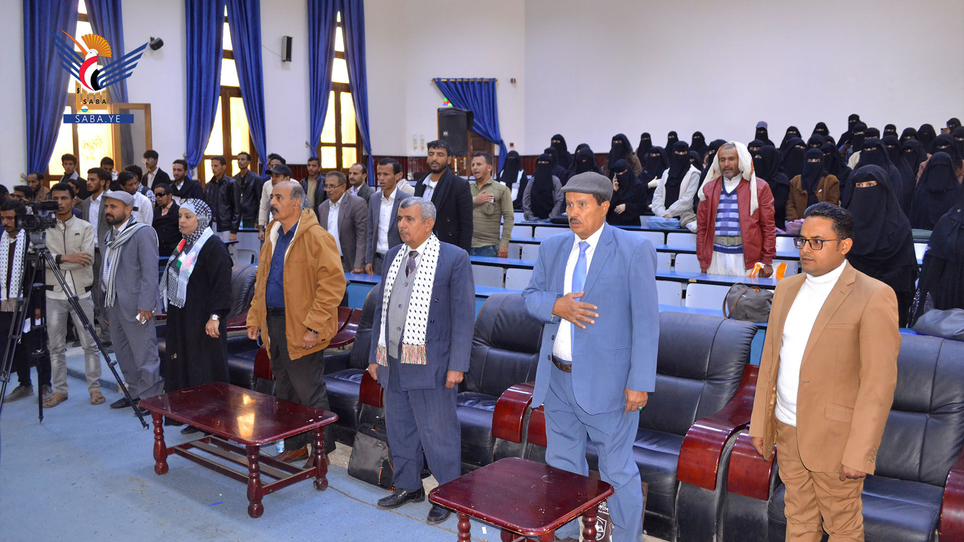 افتتاح معرض الخط واللغة العربية بكلية التربية في جامعة صنعاء