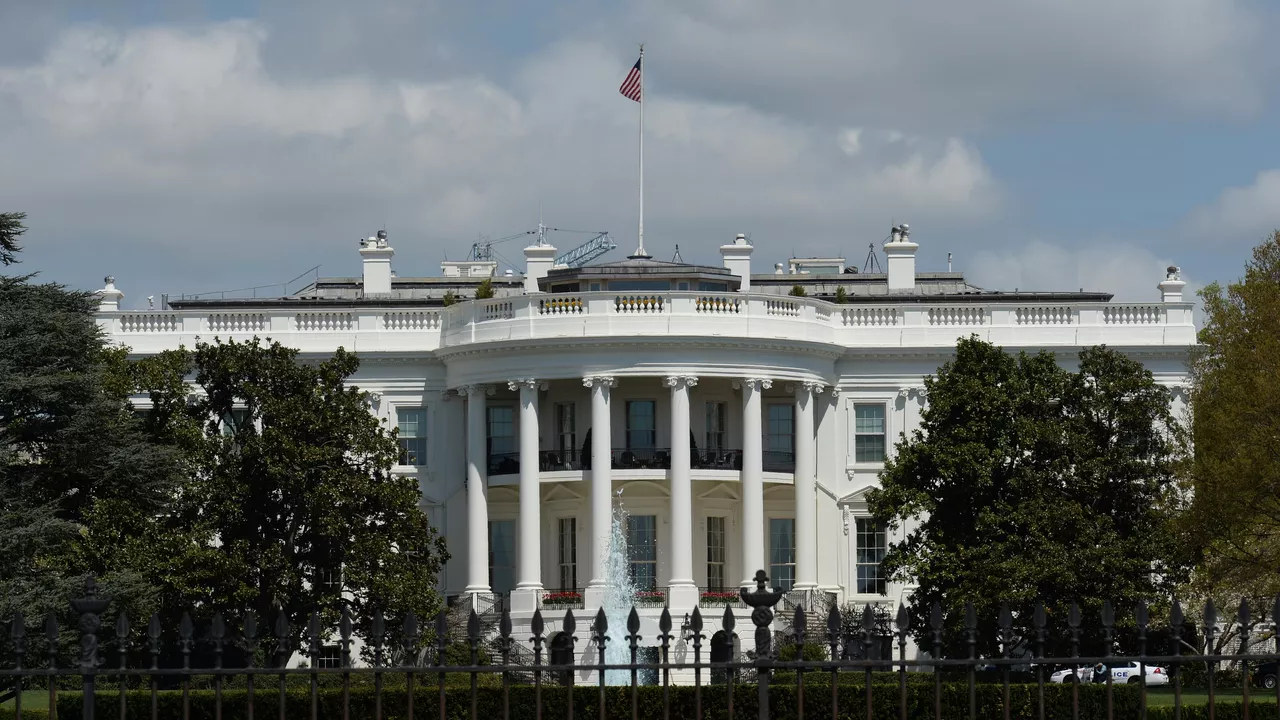 وسائل إعلام أميركية:البيت الأبيض يسرح 16 ألف موظف خلال الإغلاق الحكومي