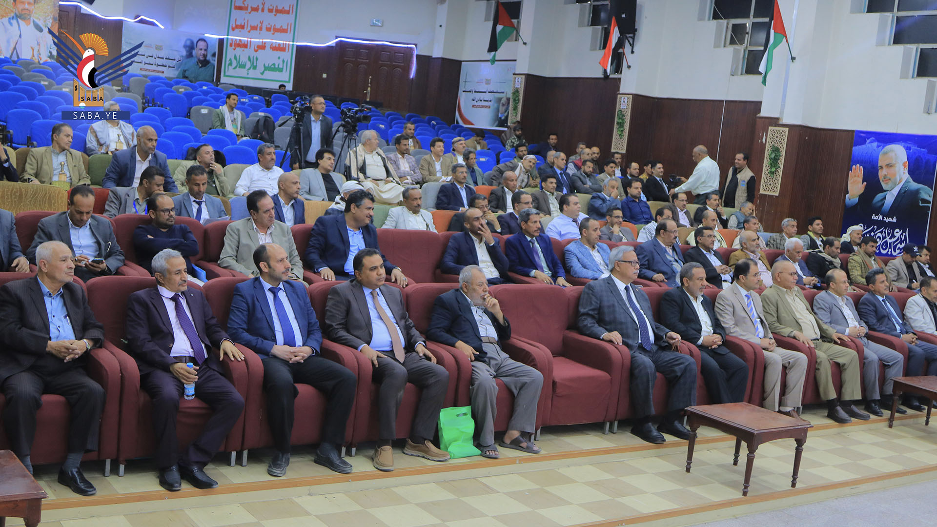بن حبتور يشارك في ندوة "الأمن السيبراني - المفاهيم والمخاطر وطرق الوقاية"