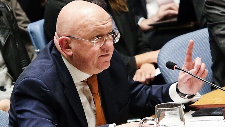 نيبينزيا: روسيا تدعو الغرب إلى التجاوب مع مبادرة بوتين بشأن أوكرانيا "قبل فوات الأوان"