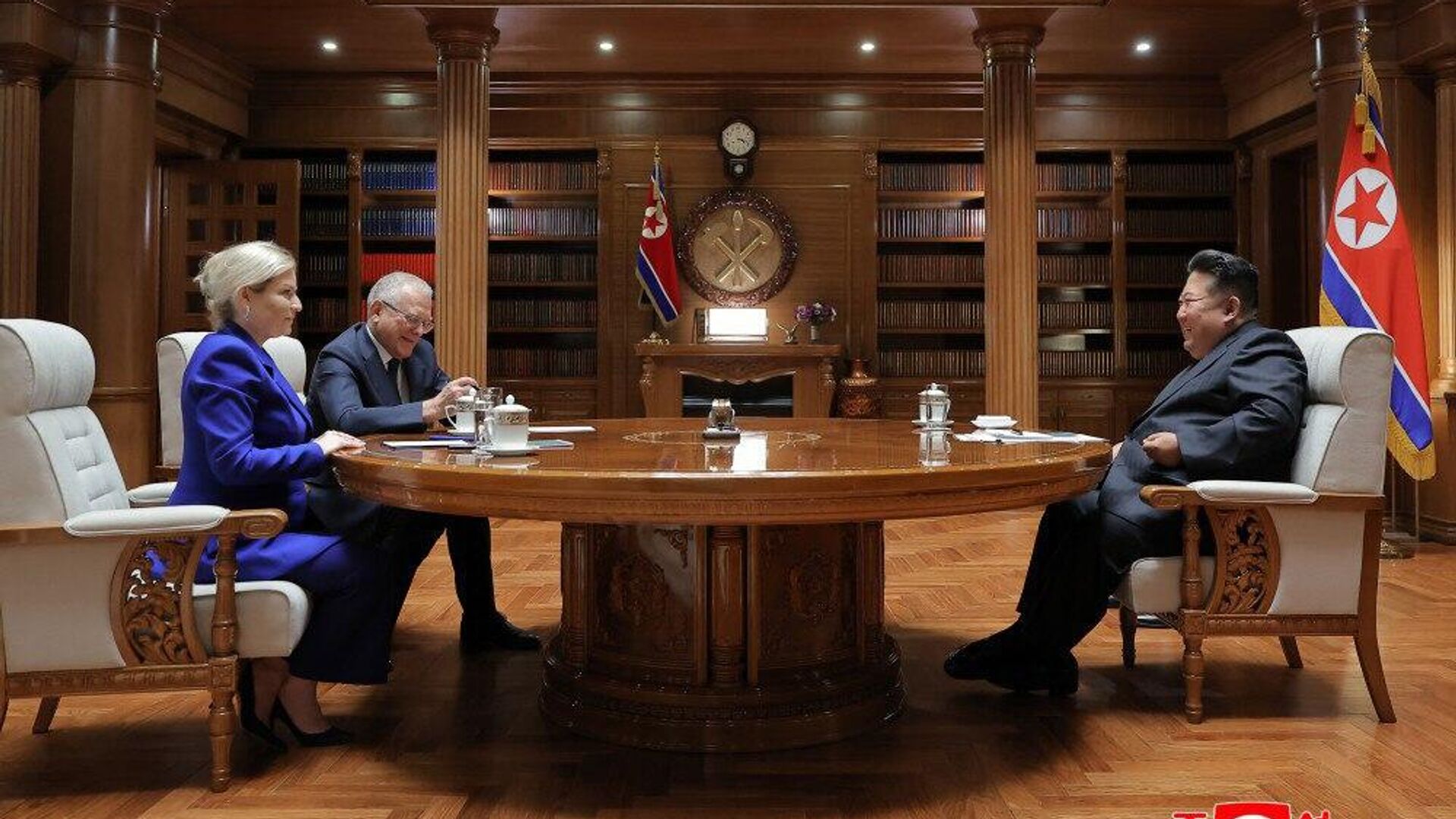 الزعيم الكوري الشمالي يلتقي بوزيرة الثقافة الروسية