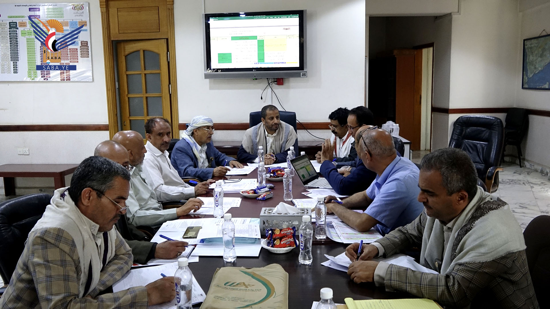 مناقشة خطة وزارة النفط والوحدات التابعة لها للعام 1448هـ