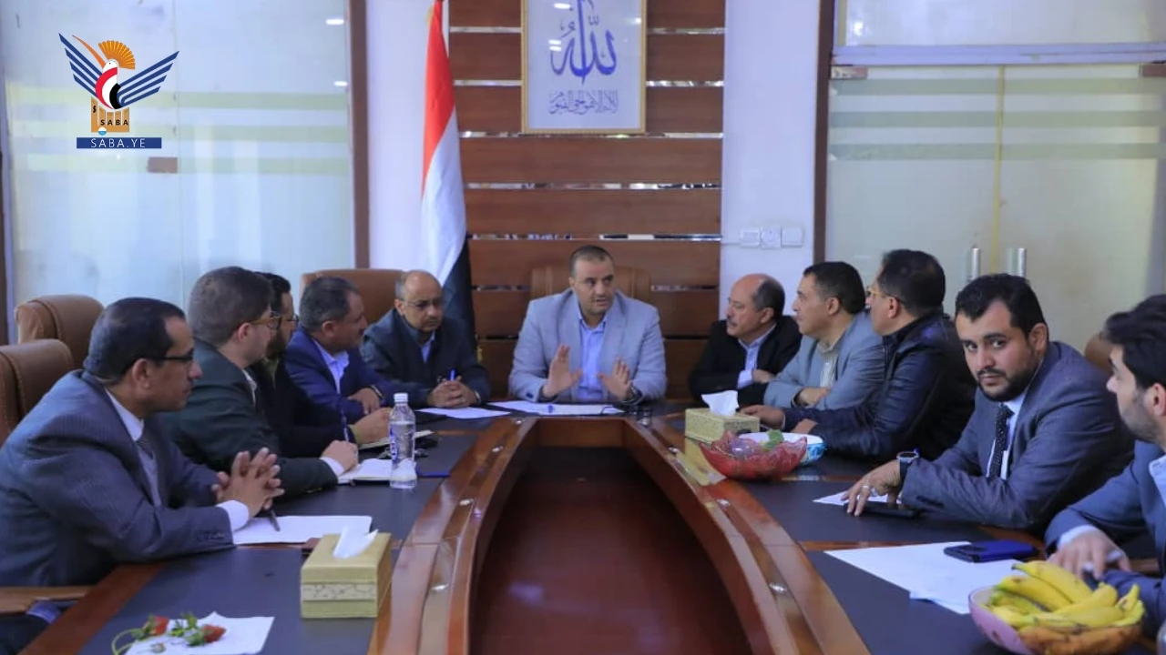 مناقشة الجوانب المتصلة بتدشين مسار توجيه البحث العلمي نحو توطين الصناعات