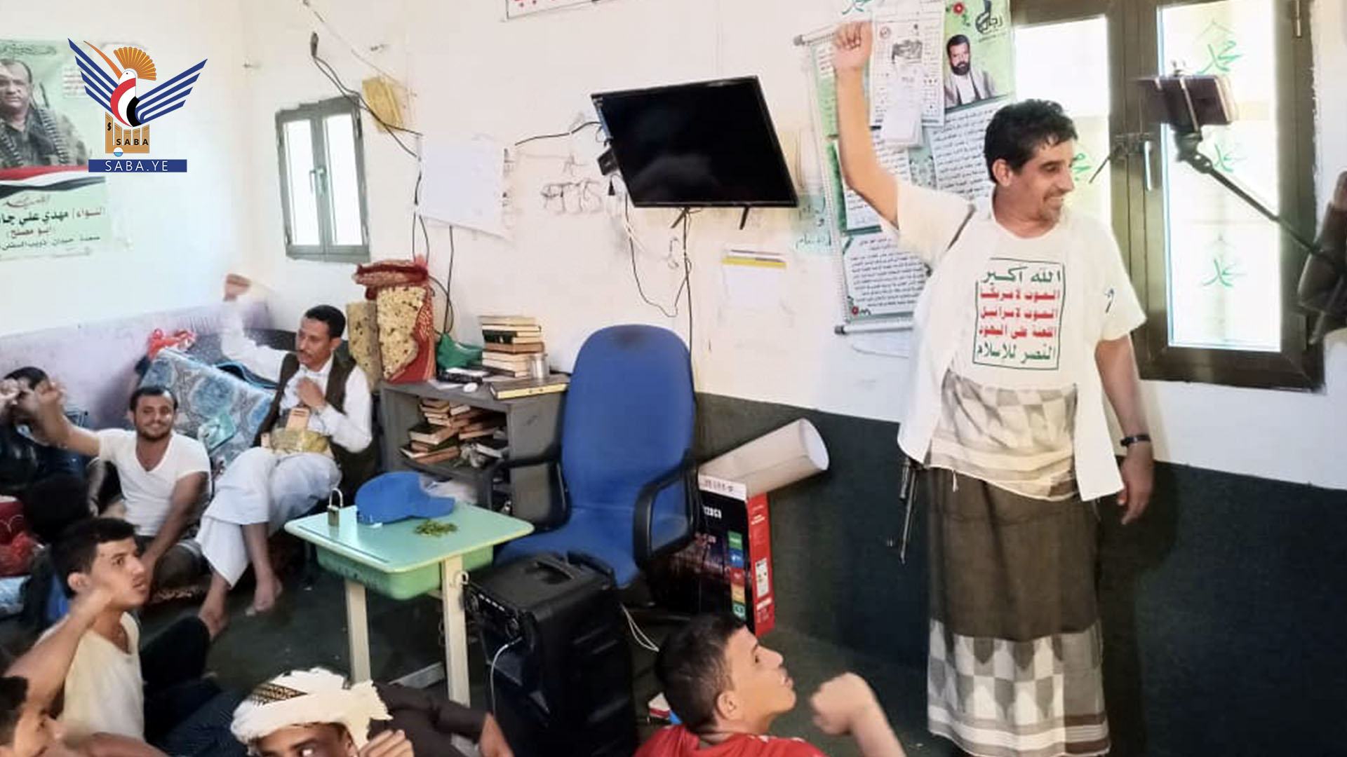 وكيل أول الحديدة يتفقد الدورات الصيفية بمديرية باجل