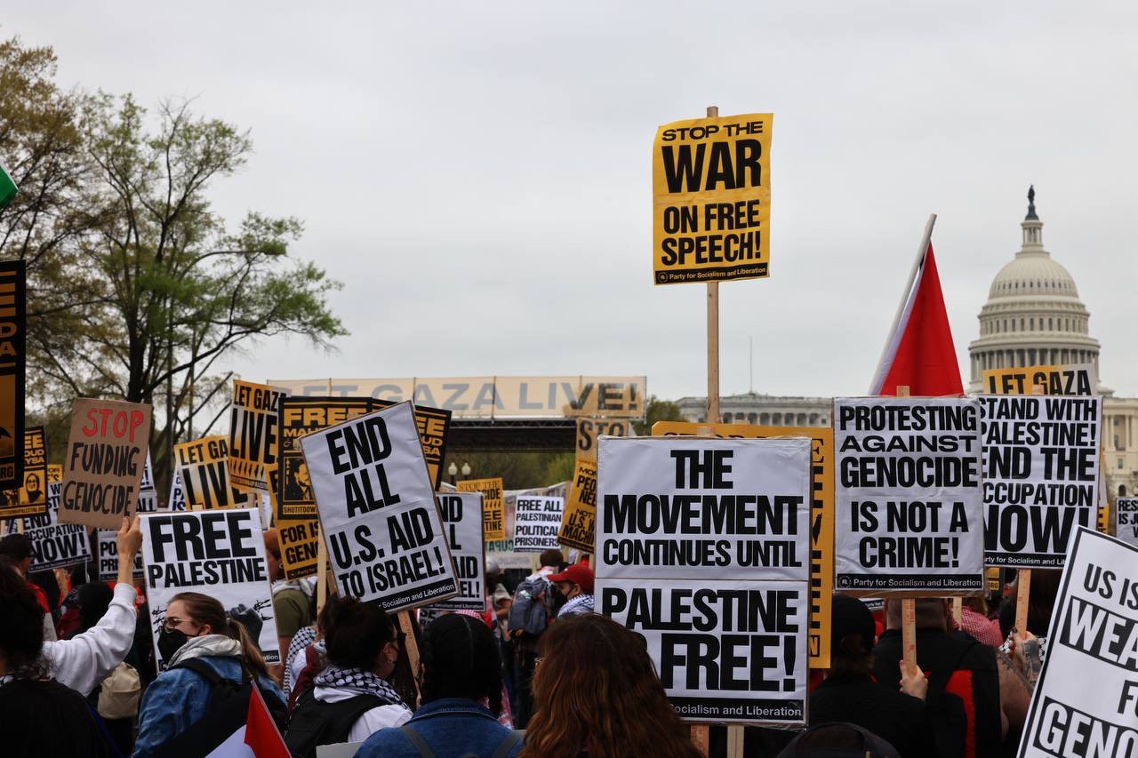 واشنطن: مظاهرة حاشدة أمام البيت الأبيض رفضا لحرب الإبادة واعتقال النشطاء