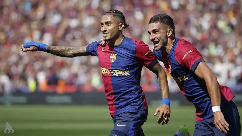 برشلونة يواجه أزمة رافينيا بخطة بديلة