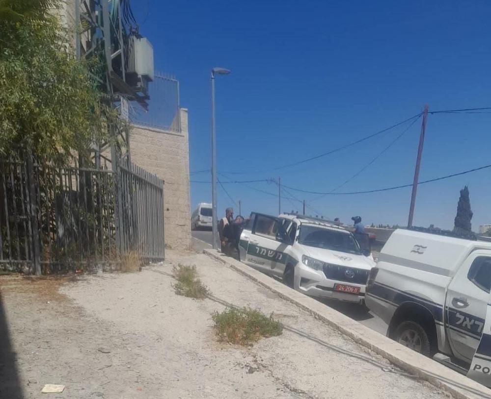 القدس: العدو الإسرائيلي يعتقل رئيس لجنة أولياء الأمور