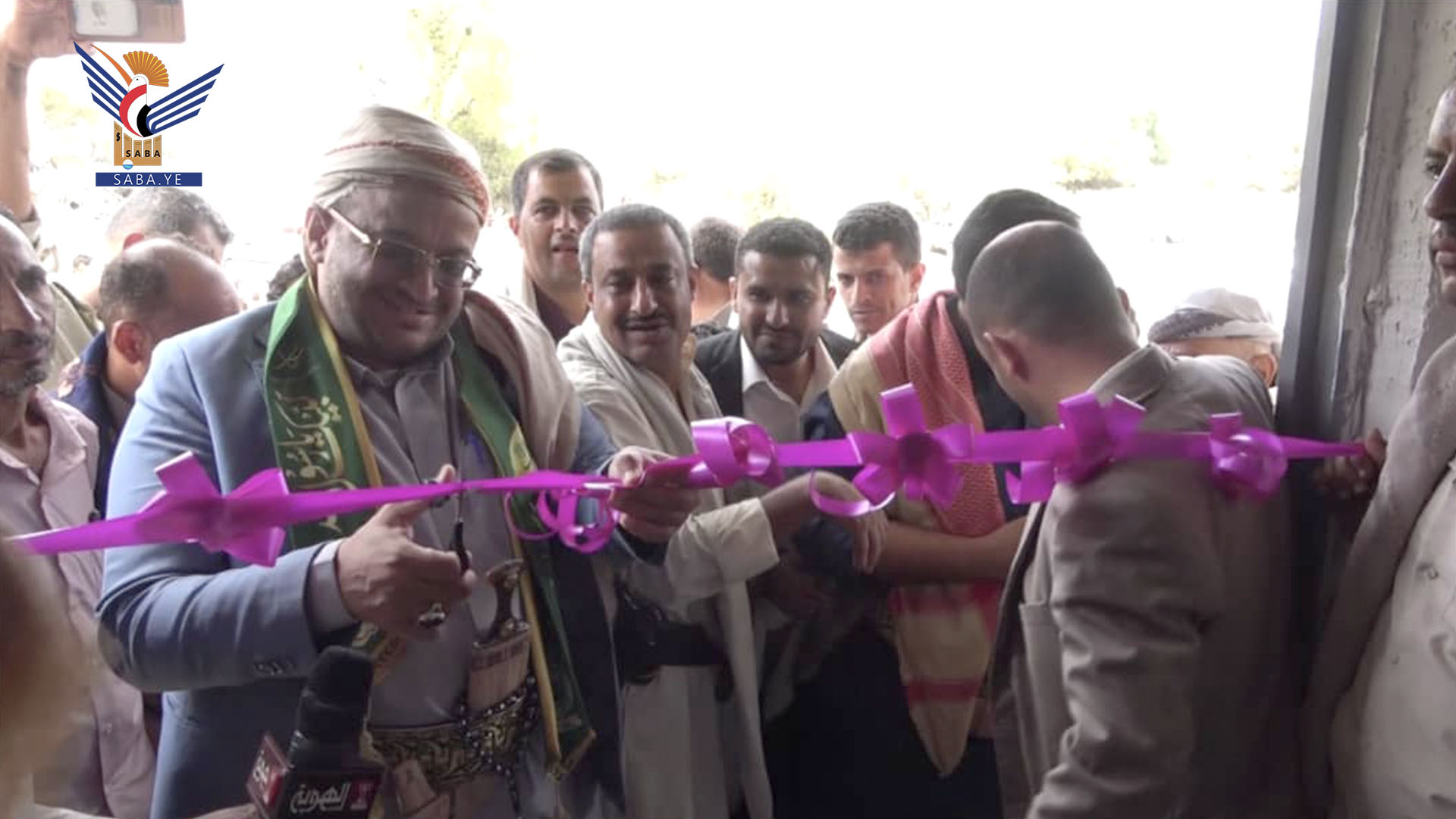 المساوى يفتتح مركز البادية الصحي ويدّشن مخيمًا طبيًا في ماوية بتعز المساوى يفتتح مركز البادية الصحي ويدّشن مخيمًا طبيًا في ماوية بتعز