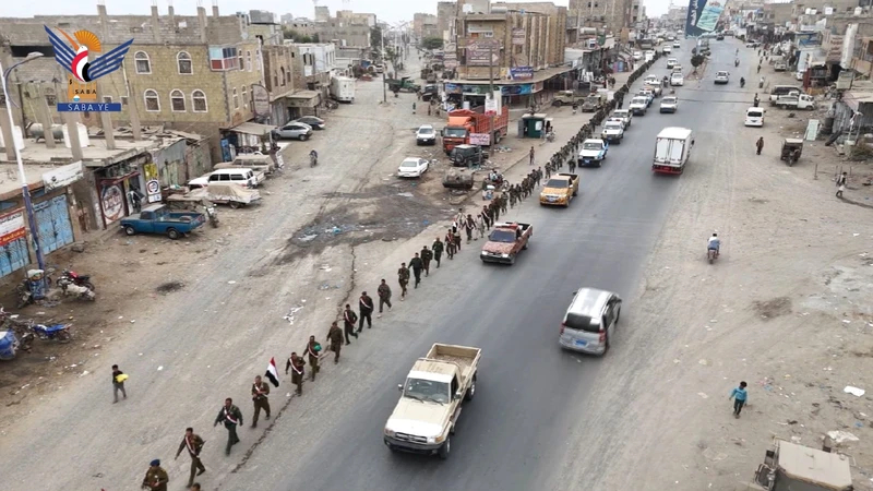 مسير وتطبيق قتالي لخرجي "طوفان الأقصى" لمنتسبي أمن مديريات المربع الشرقي بتعز