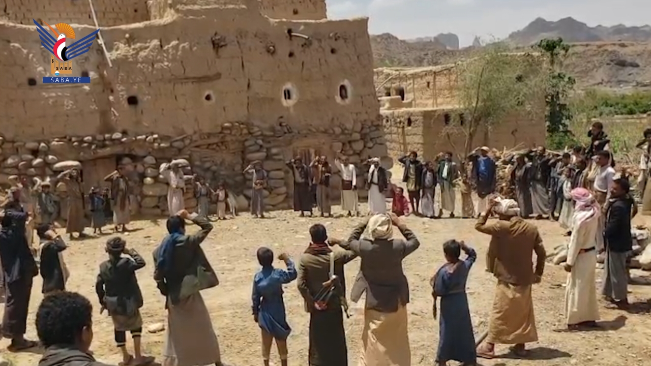 وقفات بمأرب تأكيداً على التمسك بالمشروع القرآني في مواجهة الأعداء