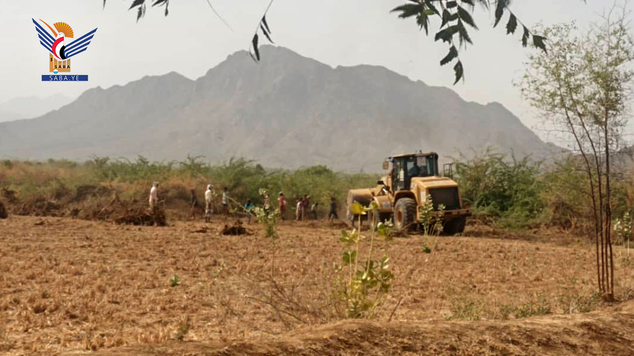 تدشين مشروع لاستصلاح الأراضي الزراعية بمديرية برع بالحديدة