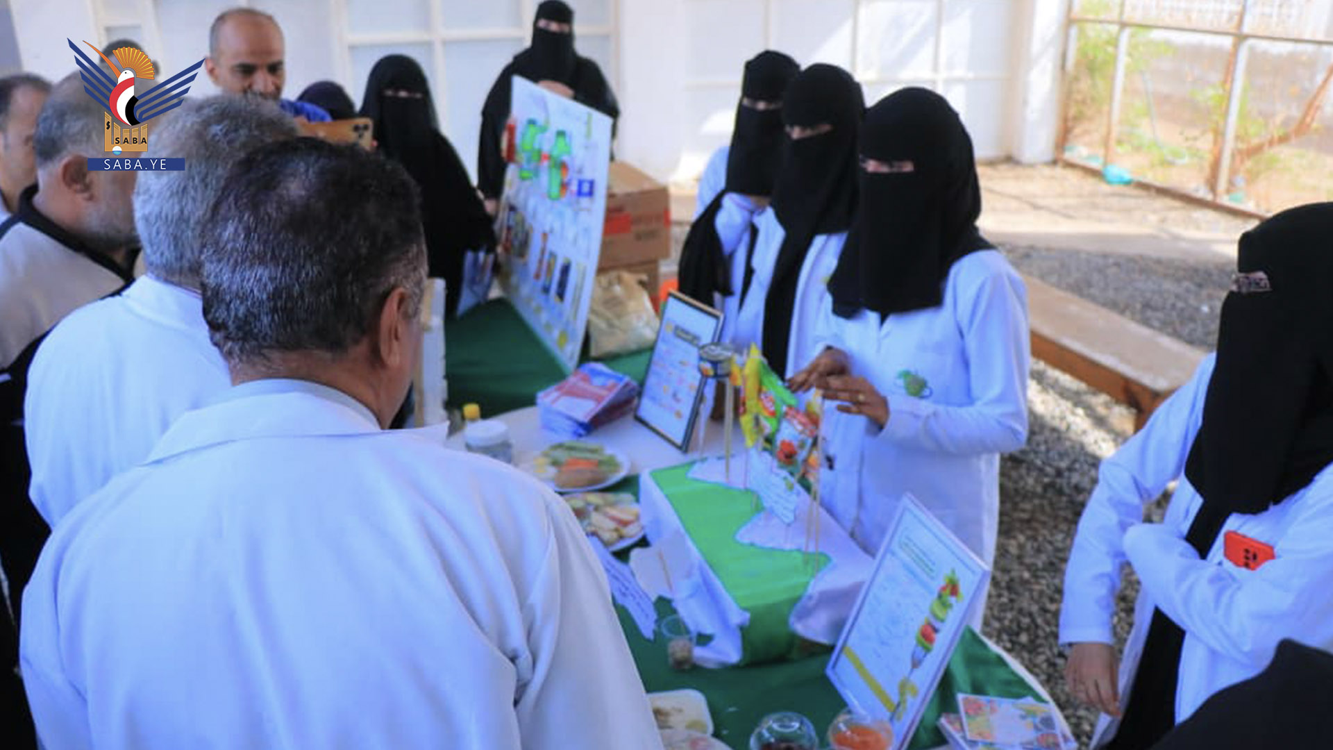 هيئة مستشفى الثورة بالحديدة تدّشن مخيمًا طبيًا لمرضى القلب والضغط والسكري هيئة مستشفى الثورة بالحديدة تدّشن مخيمًا طبيًا لمرضى القلب والضغط والسكري