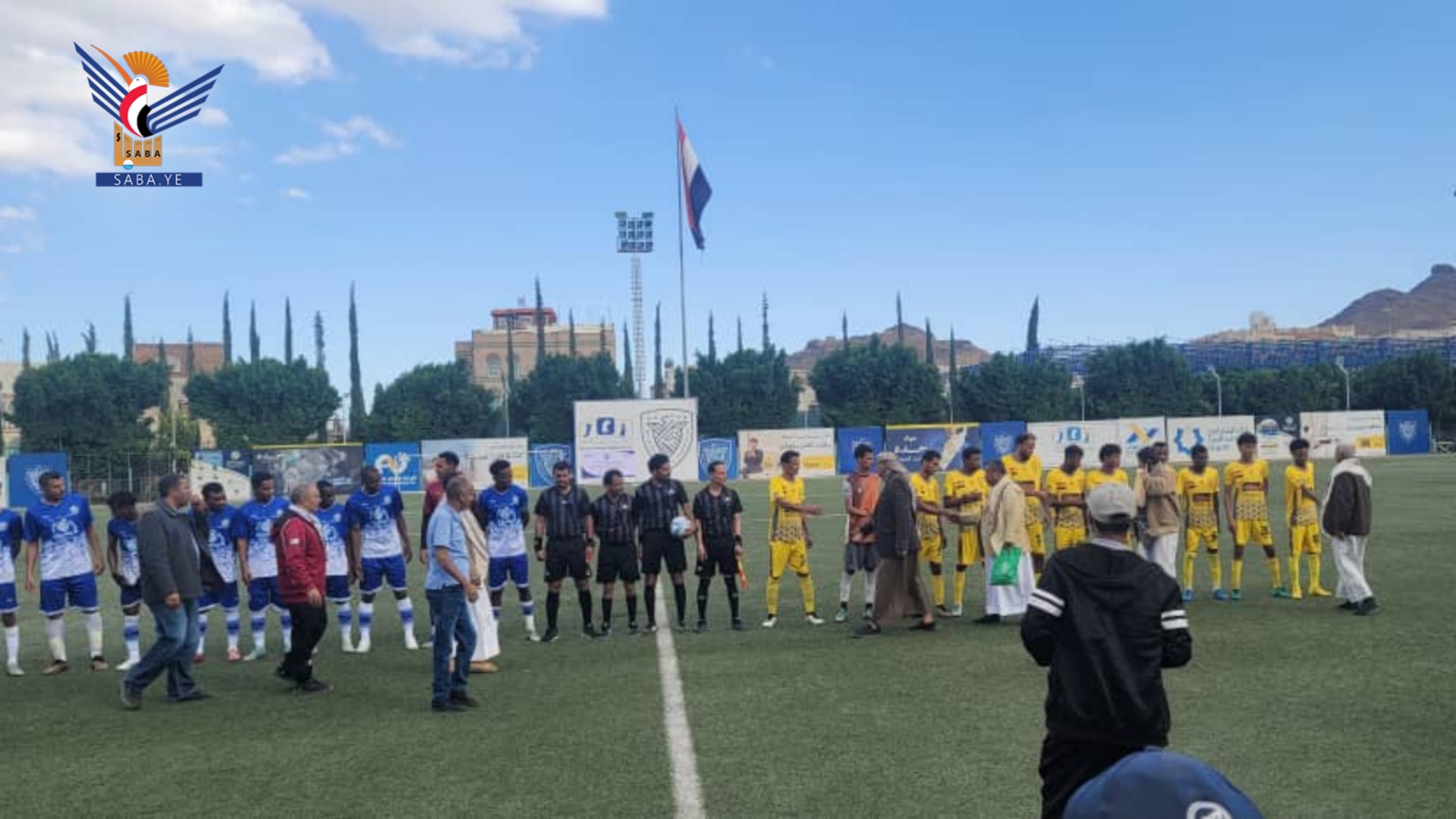 محافظ المهرة يلتقي بعثة نادي الجزع الرياضي المشارك في تصفيات الدرجة الثالثة للقدم بصنعاء   محافظ المهرة يلتقي بعثة نادي الجزع الرياضي المشارك في تصفيات الدرجة الثالثة للقدم بصنعاء