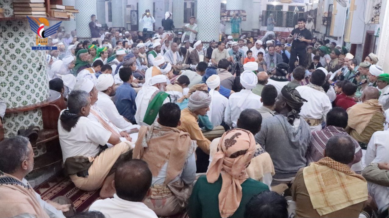 إحياء عيد جمعة رجب في الجامع الكبير بمدينة الحديدة