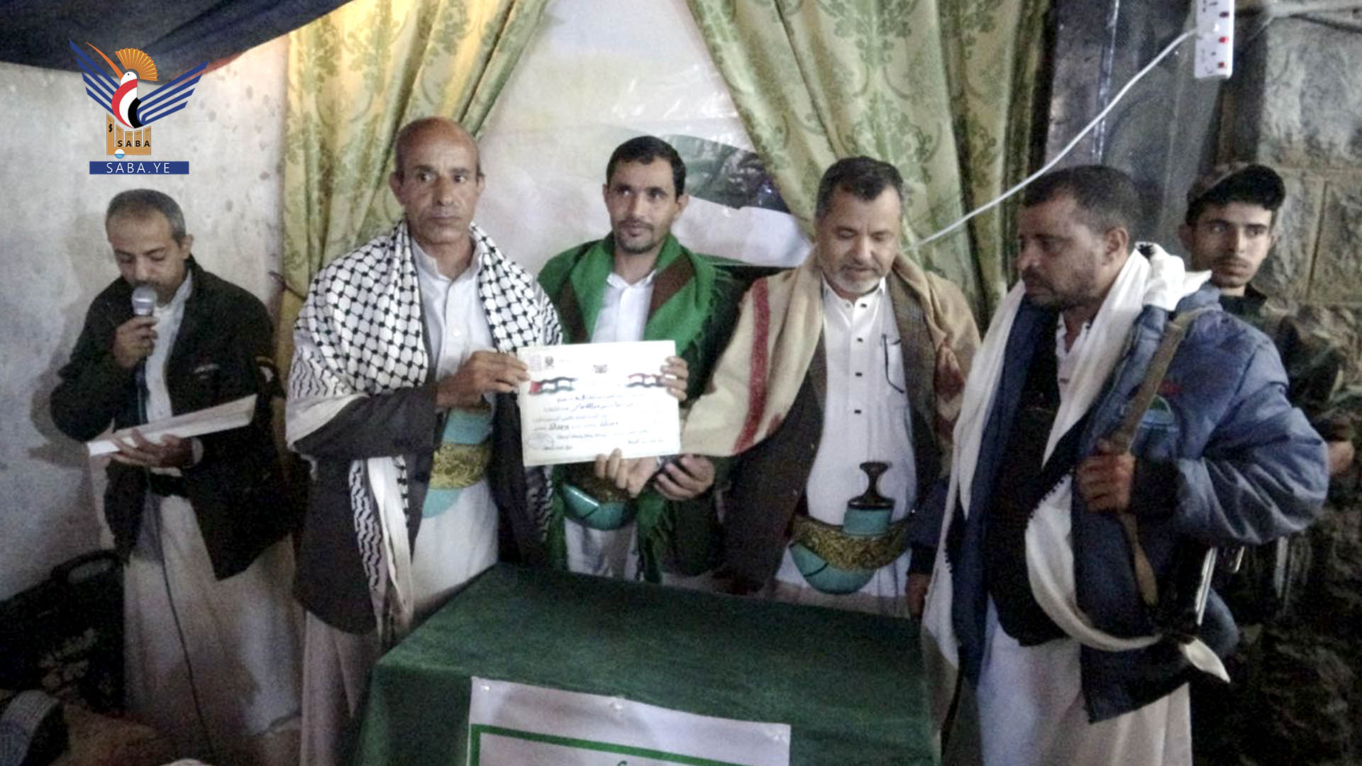 تكريم دفعة جديدة من خريجي الدورات العسكرية المفتوحة بحجة