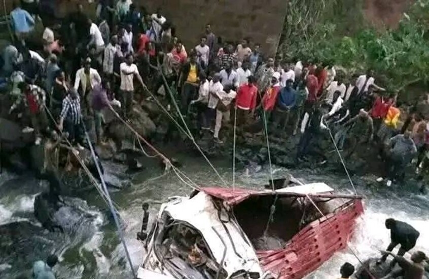  مقتل 71 شخصا على الأقل بغرق شاحنة في نهر جنوب اثيوبيا