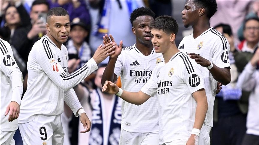 مبابي وغولر يقودان ريال مدريد لتخطي عقبة سوسيداد